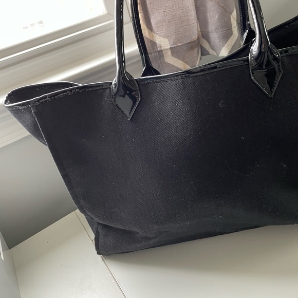 Victoria’s Secret tote for summer - Picture 3 of 5